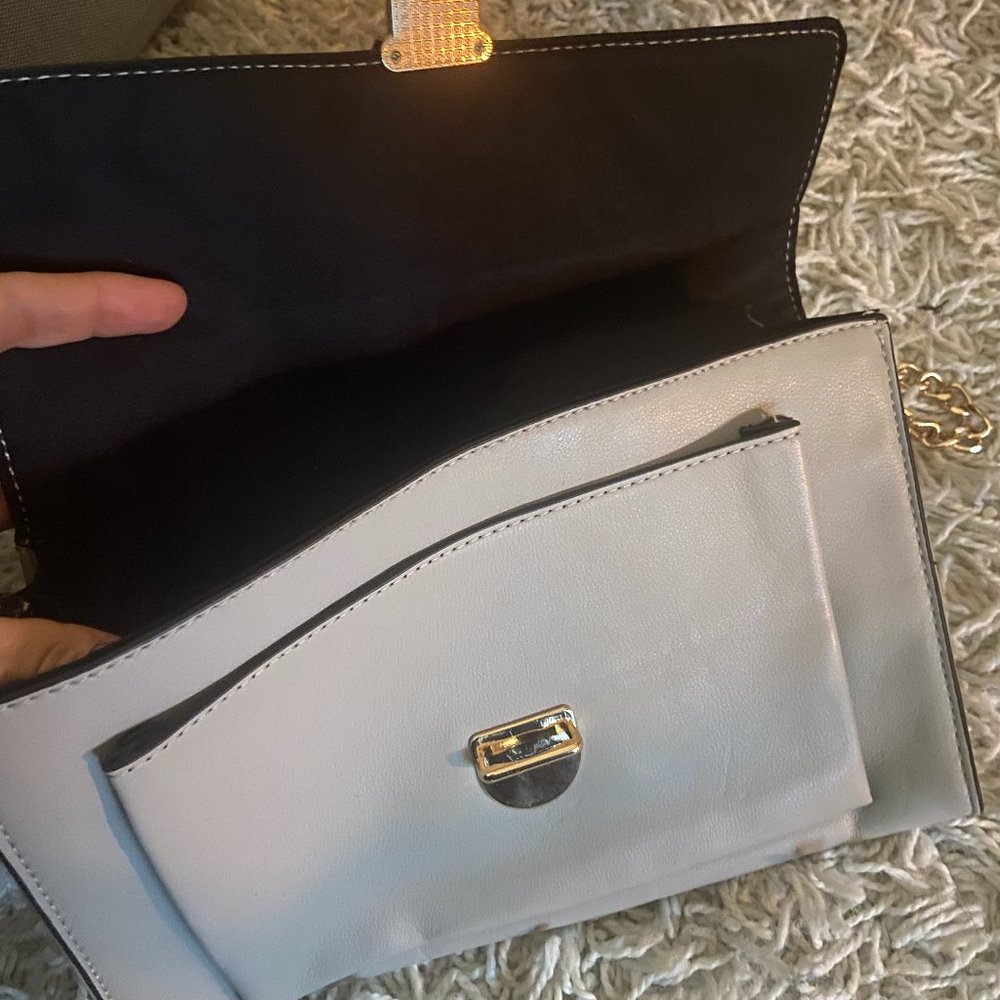 Light Grey Purse - Picture 2 of 2